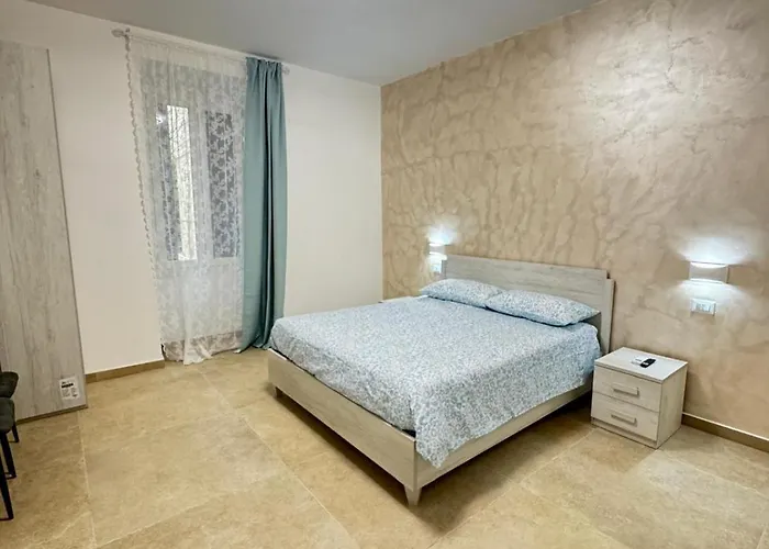 Youroominrome