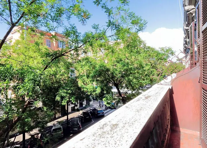 Pompeo Apartment