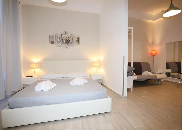 Unique Luxury Apartment And Rooms
