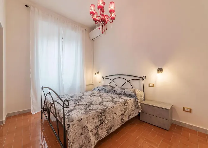 Piramide & Testaccio Design Flat