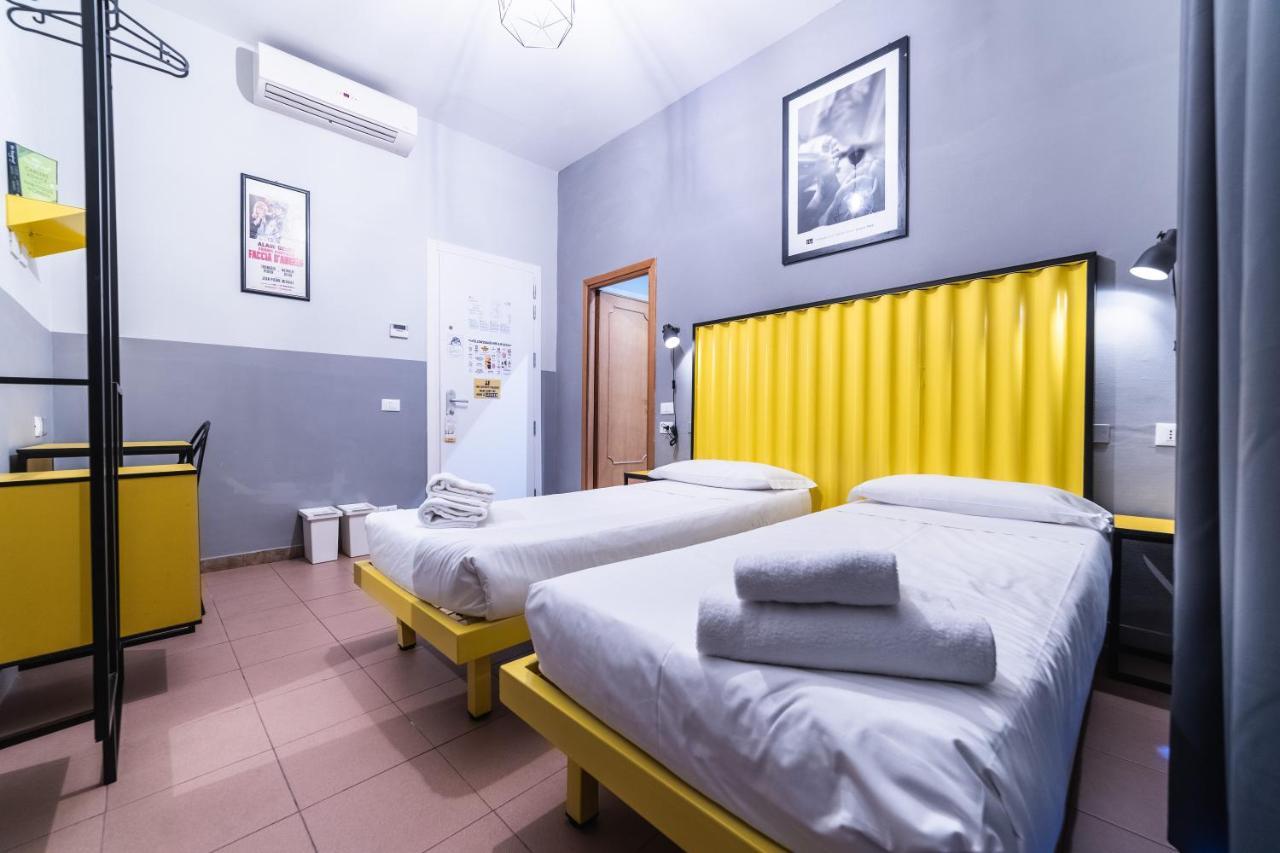 Yellowsquare Hostel