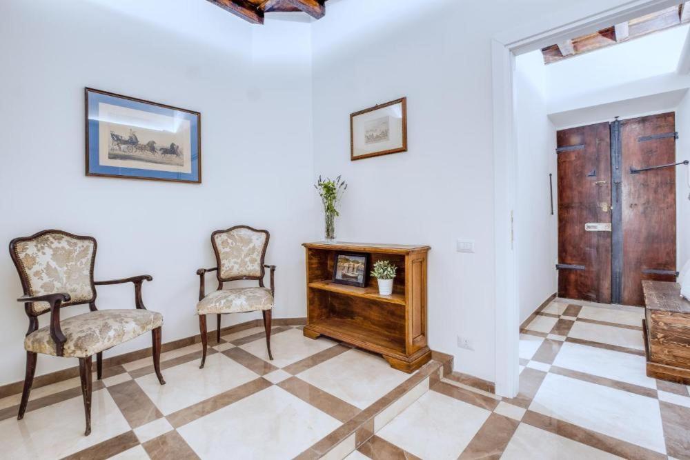 Trevi's Sweet Paradise Appartement