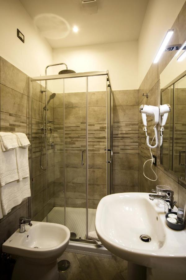 Residenza Tupini, S.pietro Rome