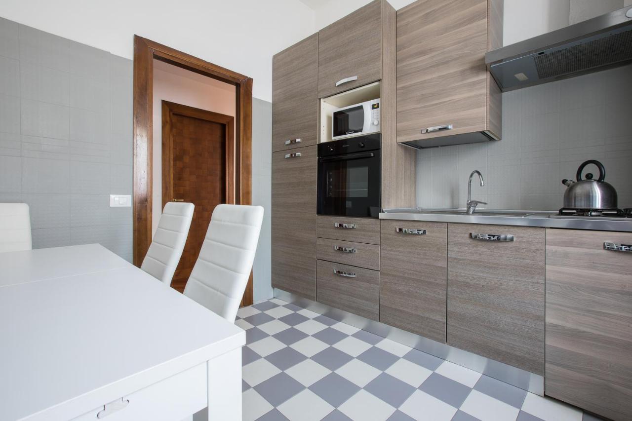 Pantheon Apartment