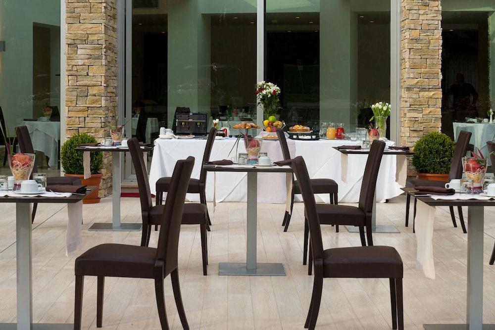 Ele Green Park Pamphili Hotel