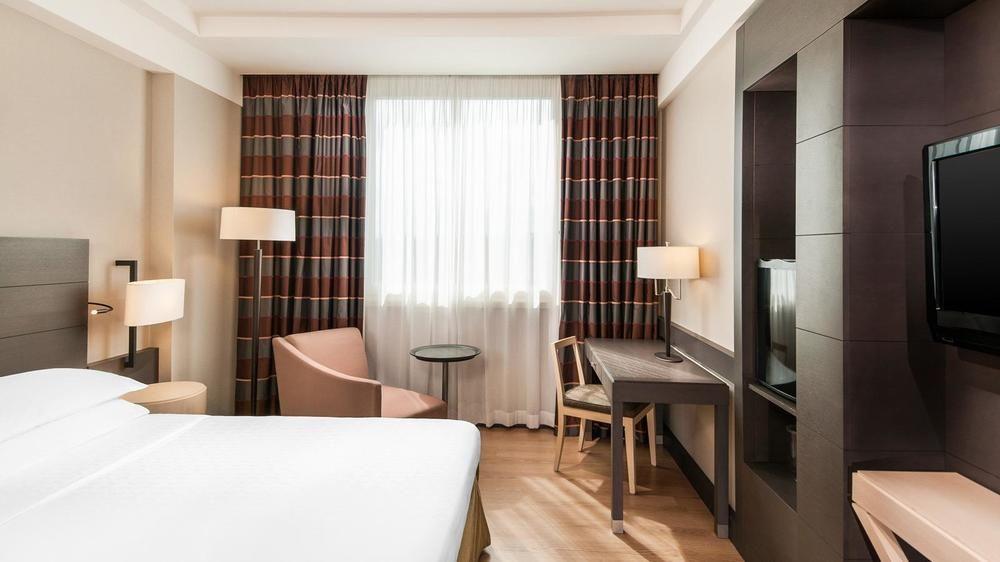 Sheraton Parco De Medici Hotel