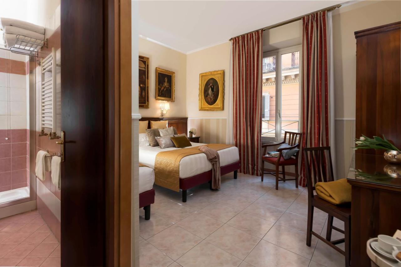 Des Artistes Hotel 3*