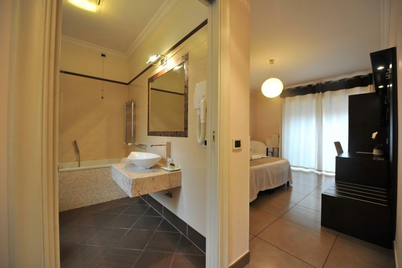B And B Roof Garden Zaccardi Rome