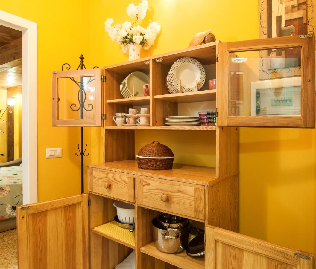 Wood Easy Flat Apartment