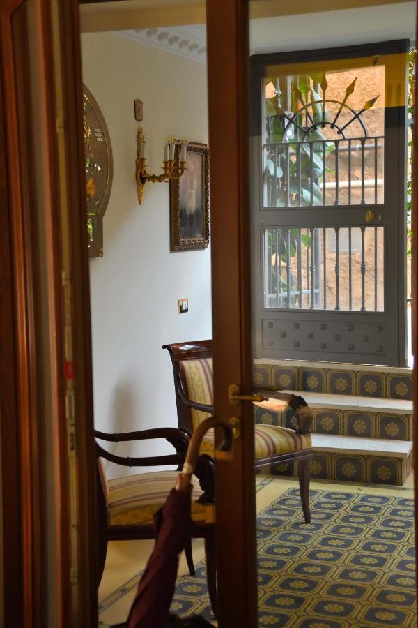 Regal House Capucci 6 * Rome