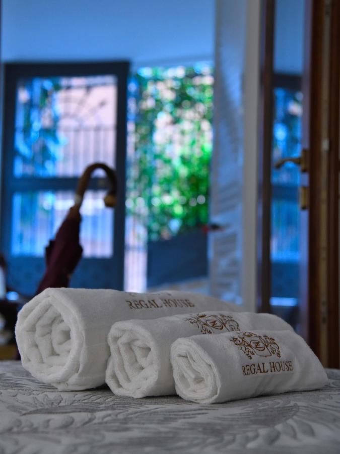 Regal House Capucci 6 Guest house *