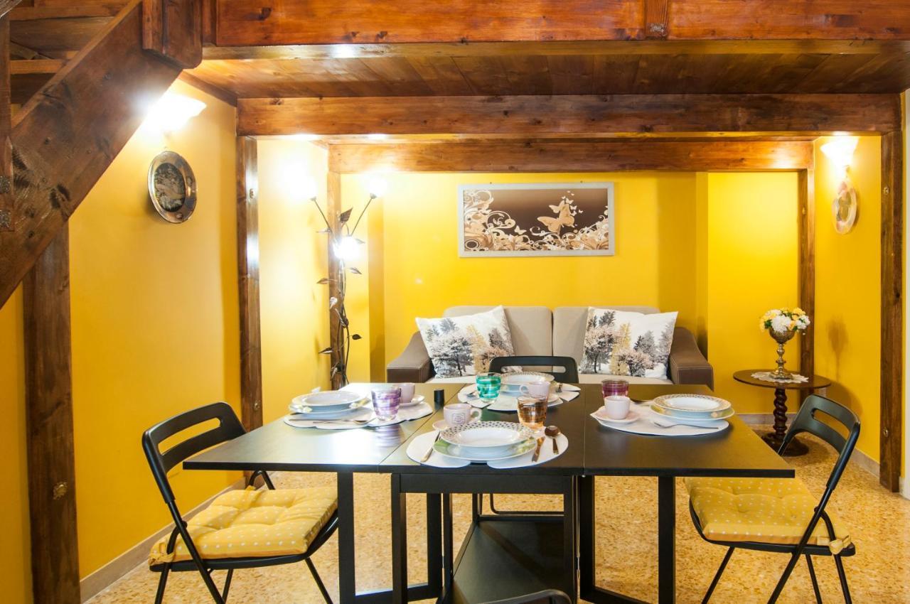 Wood Easy Flat Apartment