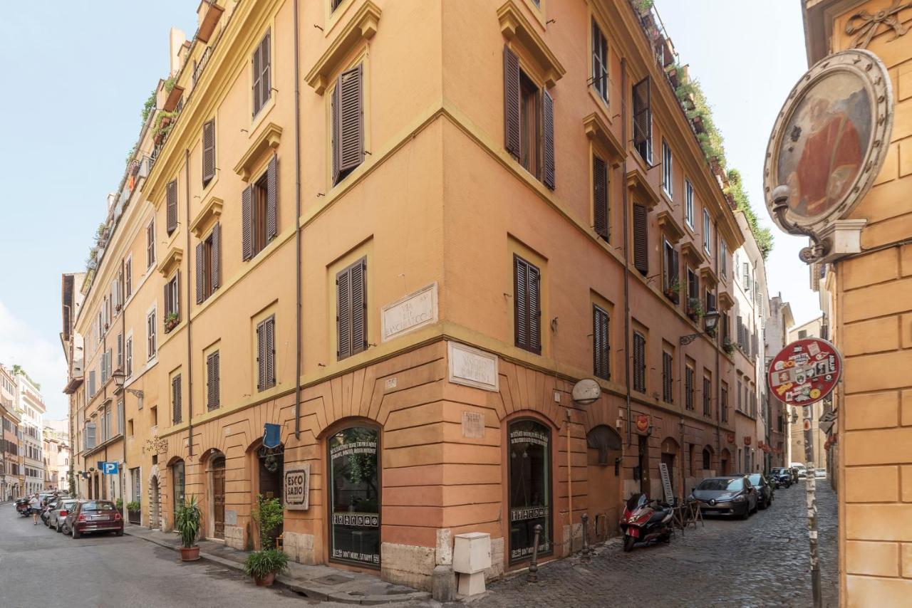 Piazza Navona Elegant Apartment *