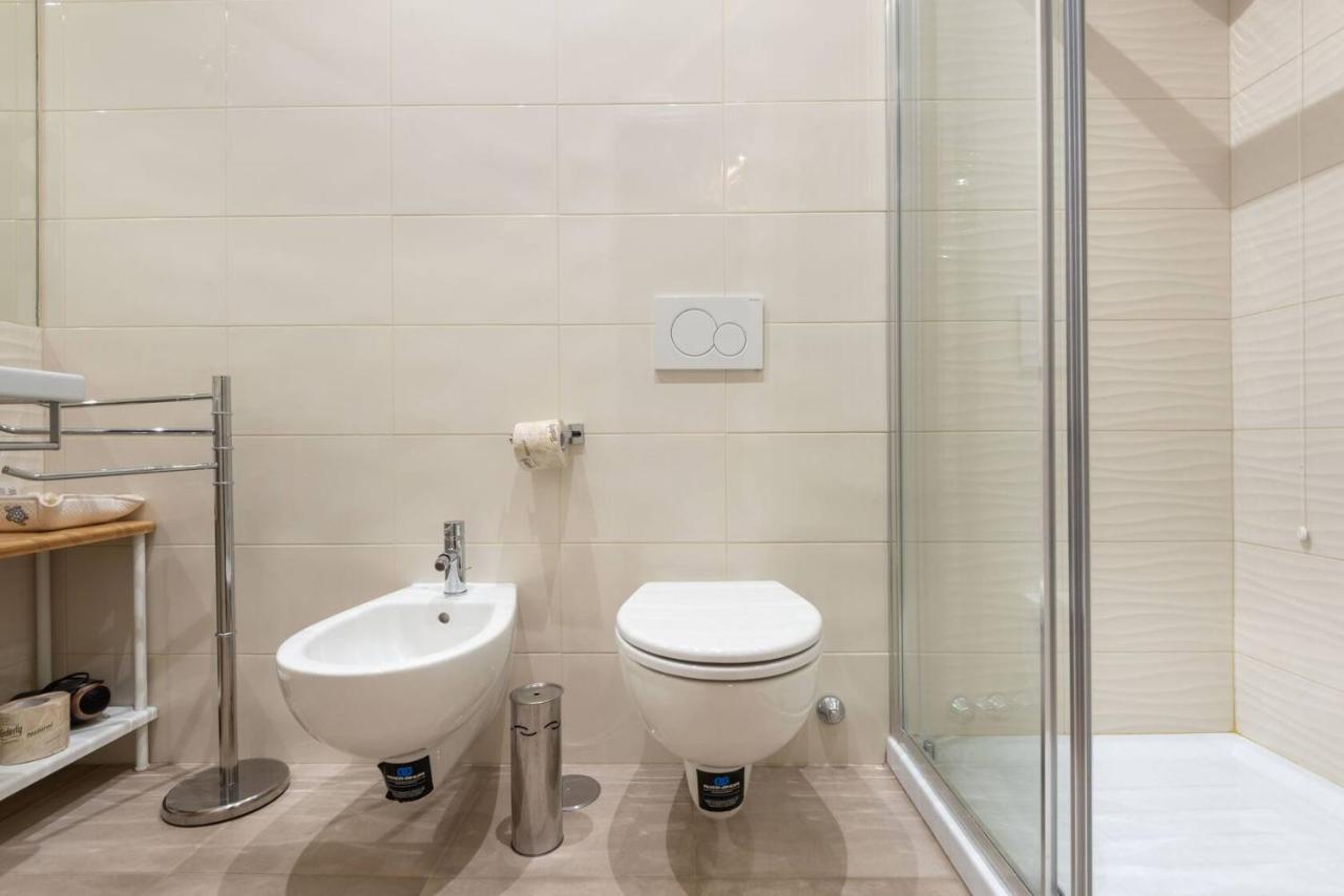 Restored - Stunning Pantheon View Appartement Rome