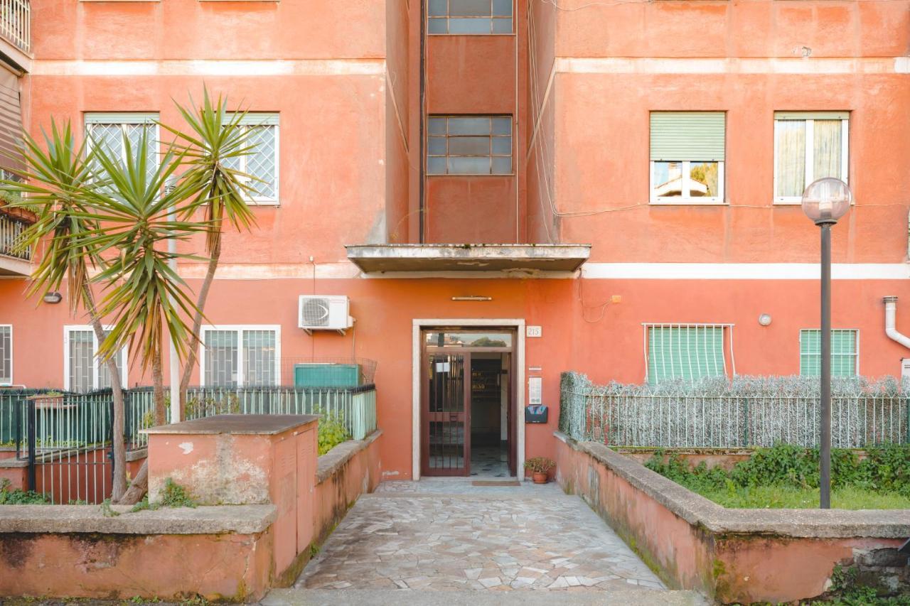 Apartamento Le Rondini Apartment, 5 Persone, 2 Balconi, Policlinico Tor Vergata E Casilino