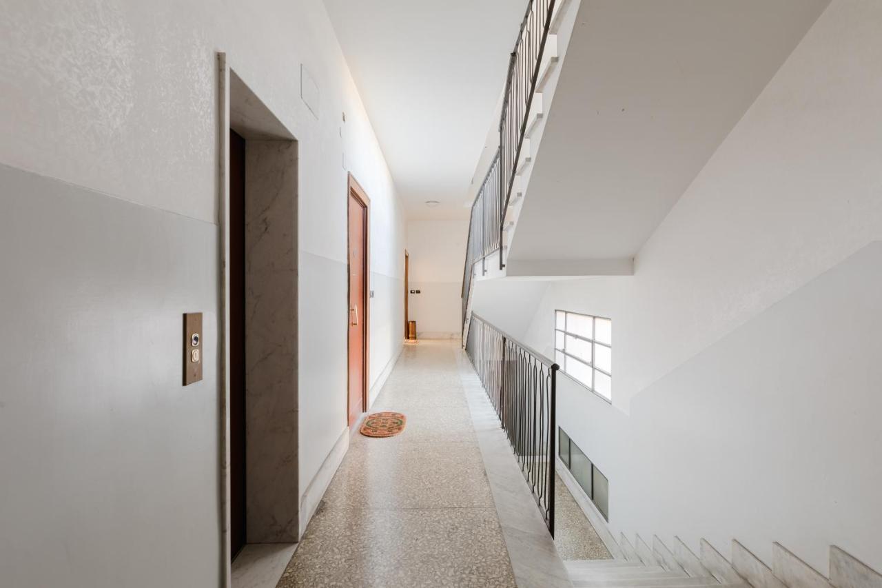 Le Rondini Apartment, 5 Persone, 2 Balconi, Policlinico Tor Vergata E Casilino Apartamento *