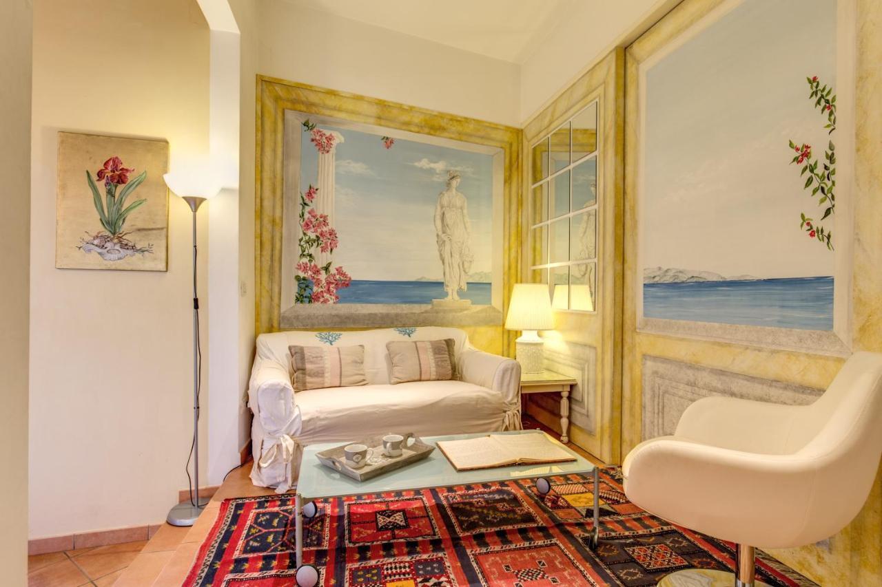 Monti Romantic Sunshine Maisonette * Rome