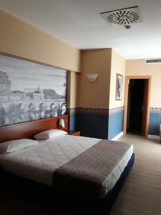 Hotel Ele Green Park Pamphili