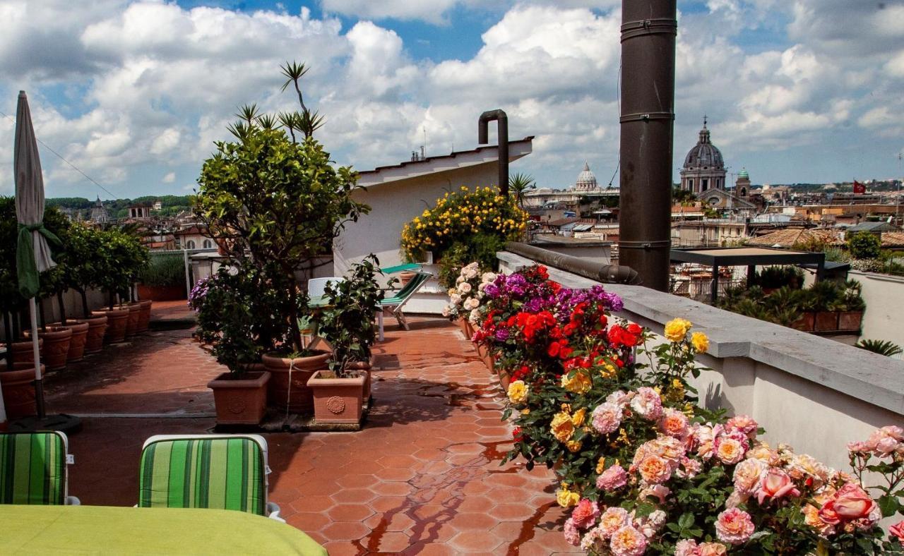 Spanish Steps With Panoramic Roof-terrace Apartment