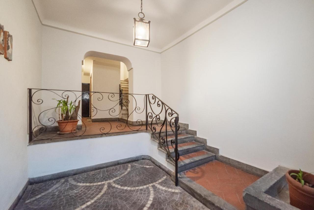 Apartment A Borgo Pio Con Ampio Terrazzo!