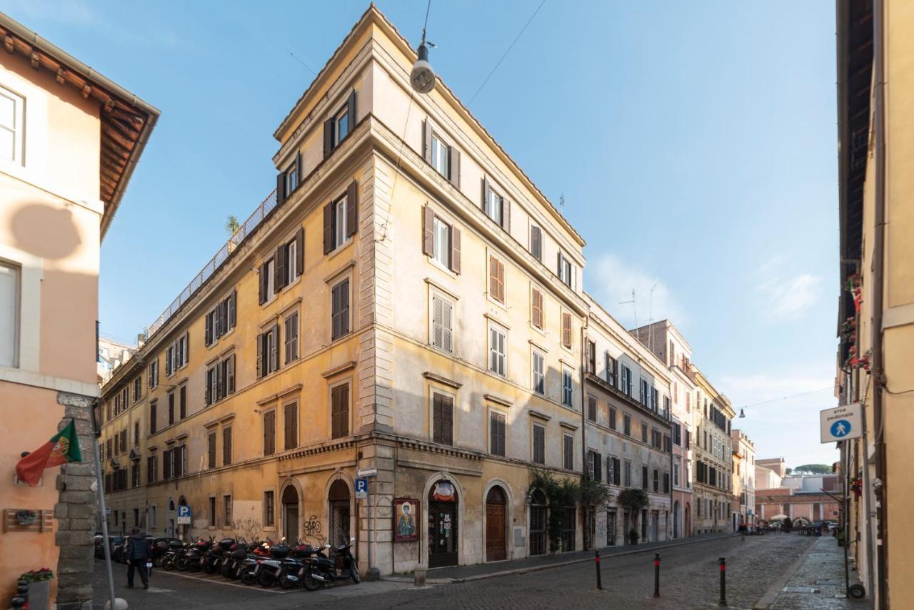 A Borgo Pio Con Ampio Terrazzo! Rome