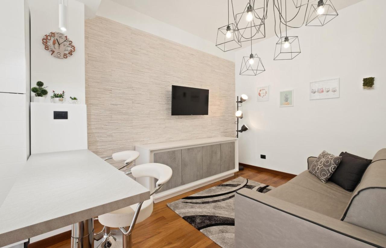 3 Bed Modern Flat - 15 Minutes Walk To Colosseum Appartement