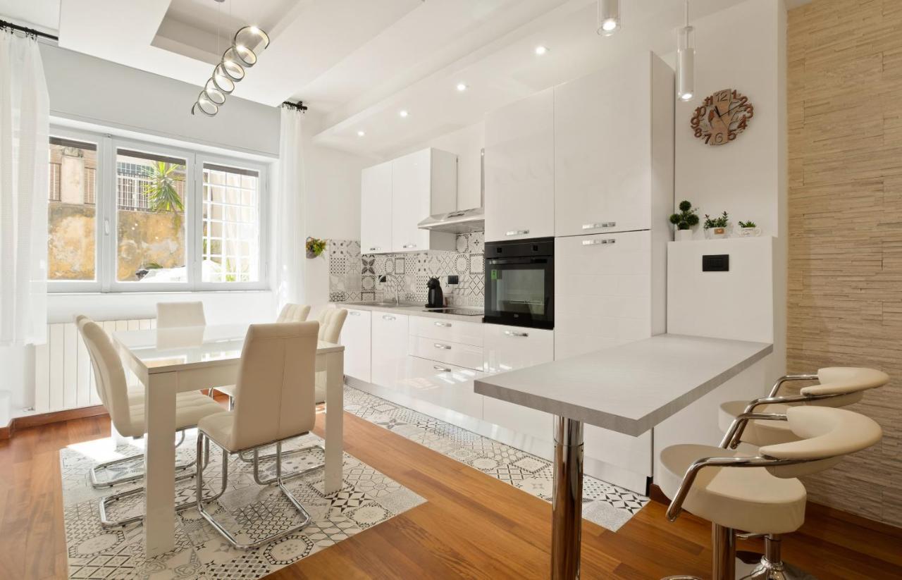 3 Bed Modern Flat - 15 Minutes Walk To Colosseum Appartement
