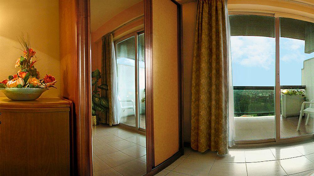 Pineta Palace 4* Rome