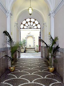 Residenza Praetoria 3* Rome