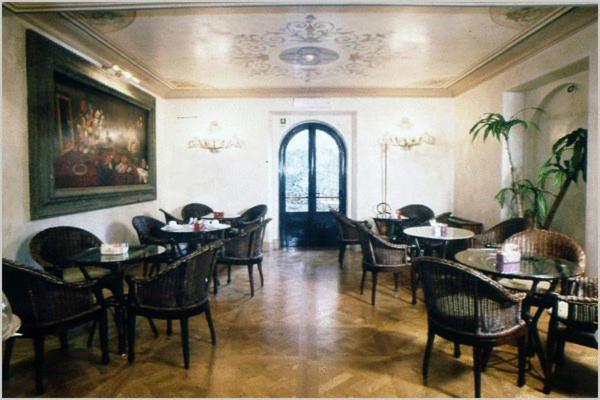 Aventino 3*