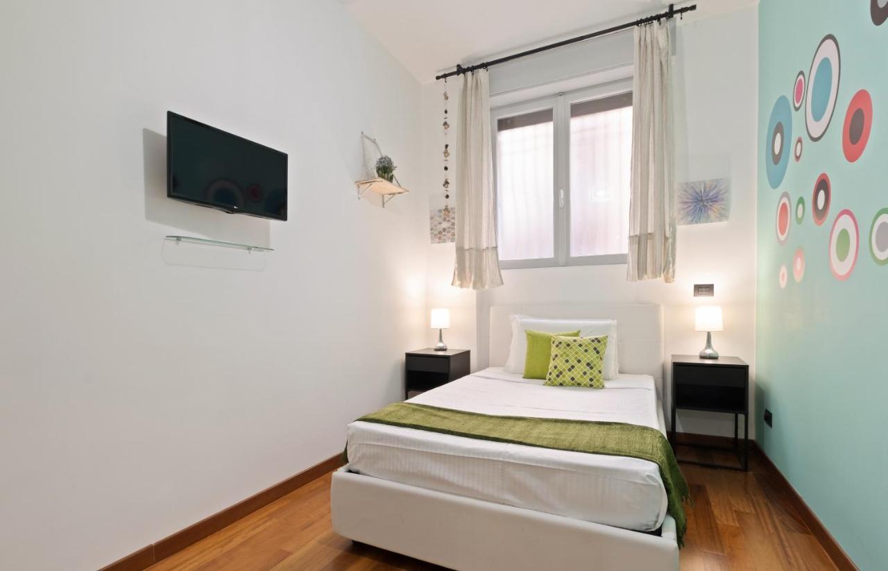 3 Bed Modern Flat - 15 Minutes Walk To Colosseum Appartement Rome