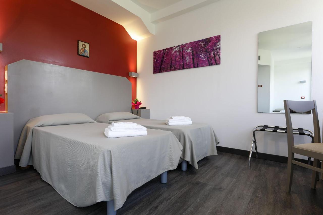 Casa Per Ferie San Juan De Avila Maison d'hôtes Rome
