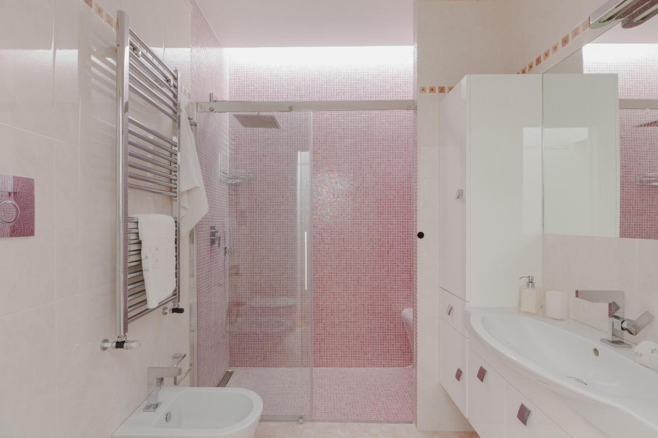 Apartment Tritone Minimal *