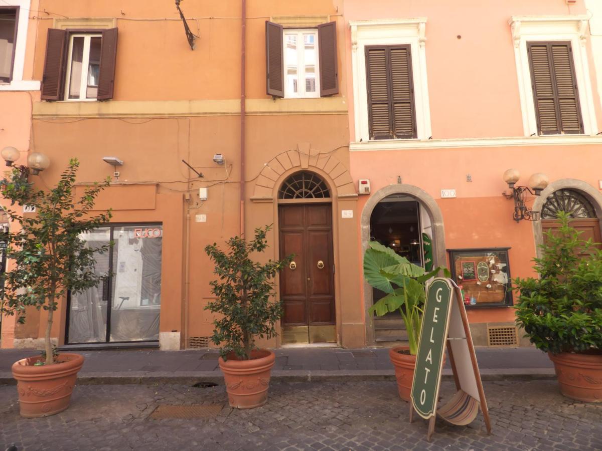 Bed & Breakfast Vite 99 Spanish Steps *
