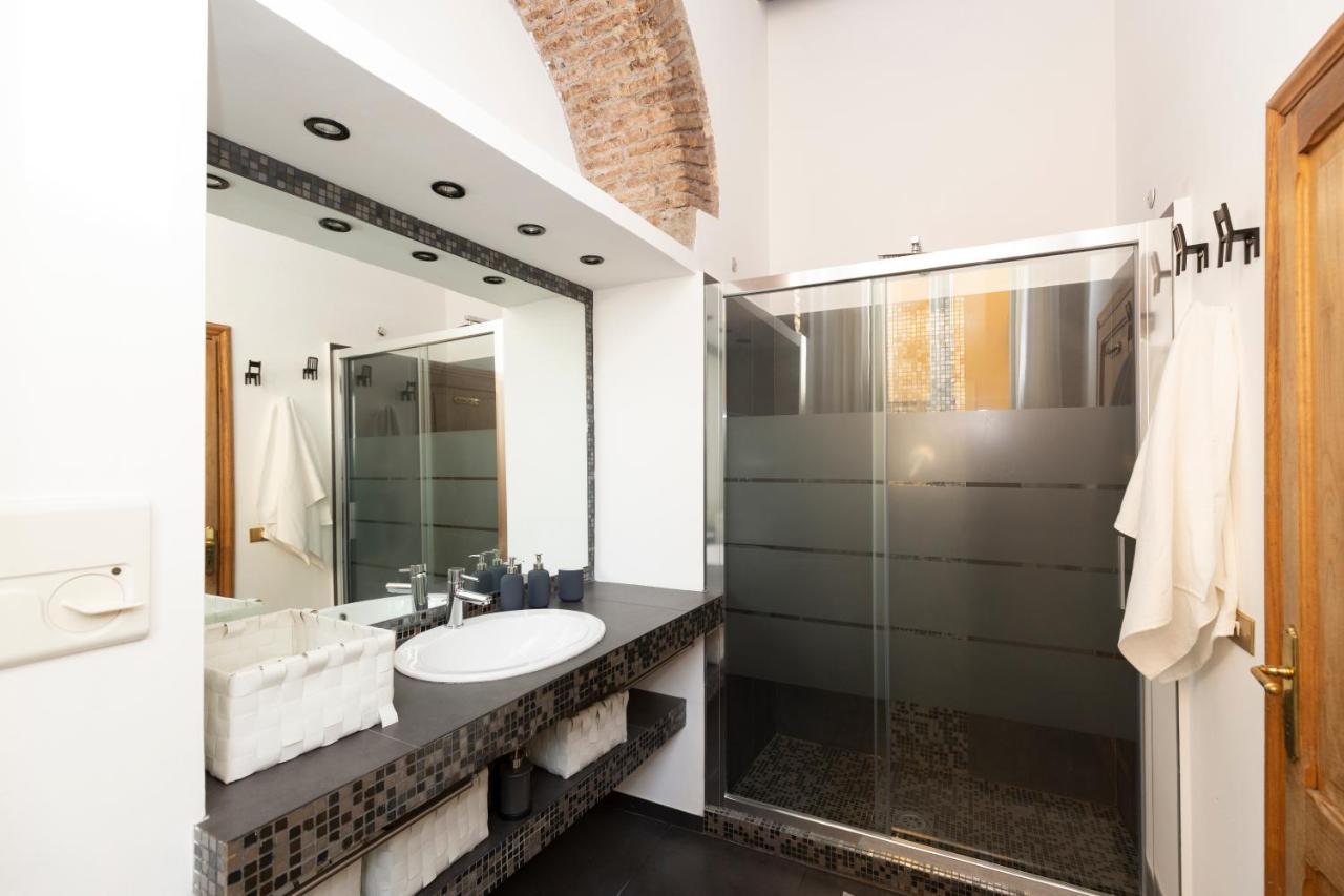 Rufina Apartment *