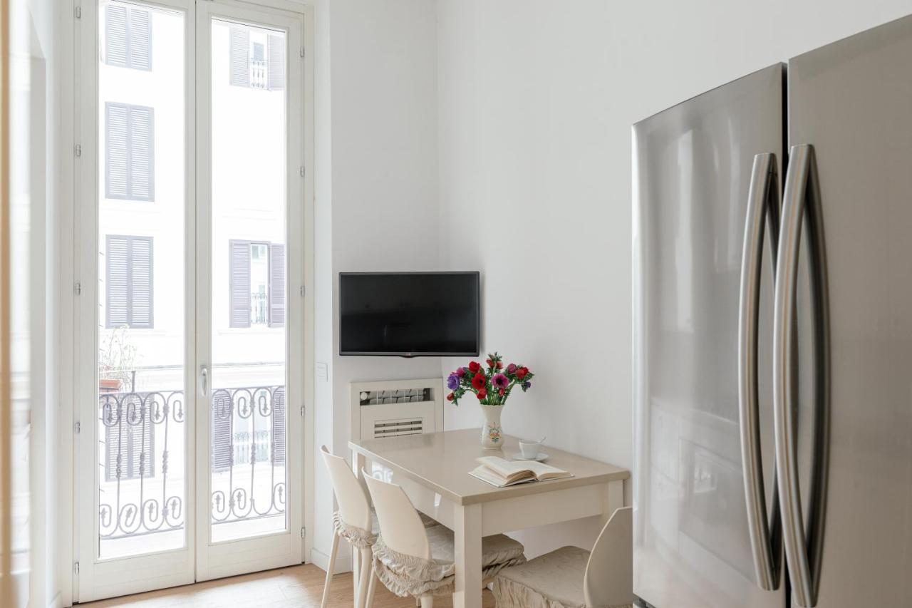 Tritone Minimal Apartment