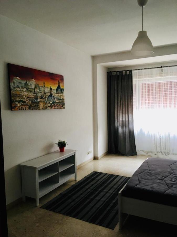 Wanderlust Home In Rome