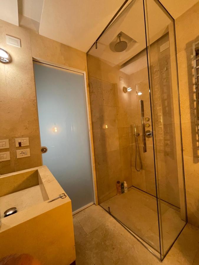 Bes Colosseo Suites