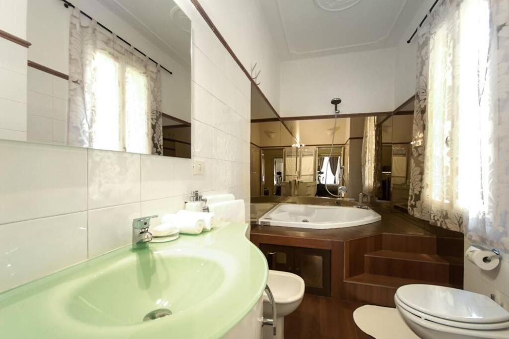 Banchi - Classic Between Navona And Campo Dei Fiori Appartement *