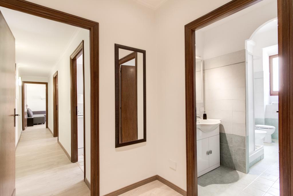 Colosseo Apartment *