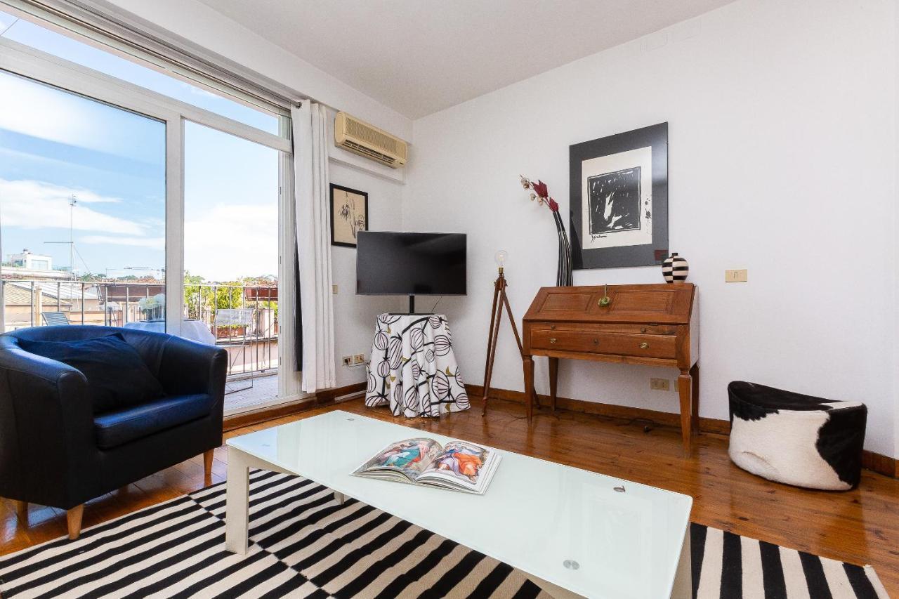 Lovely New Attic, Piazza Del Popolo! Appartement *
