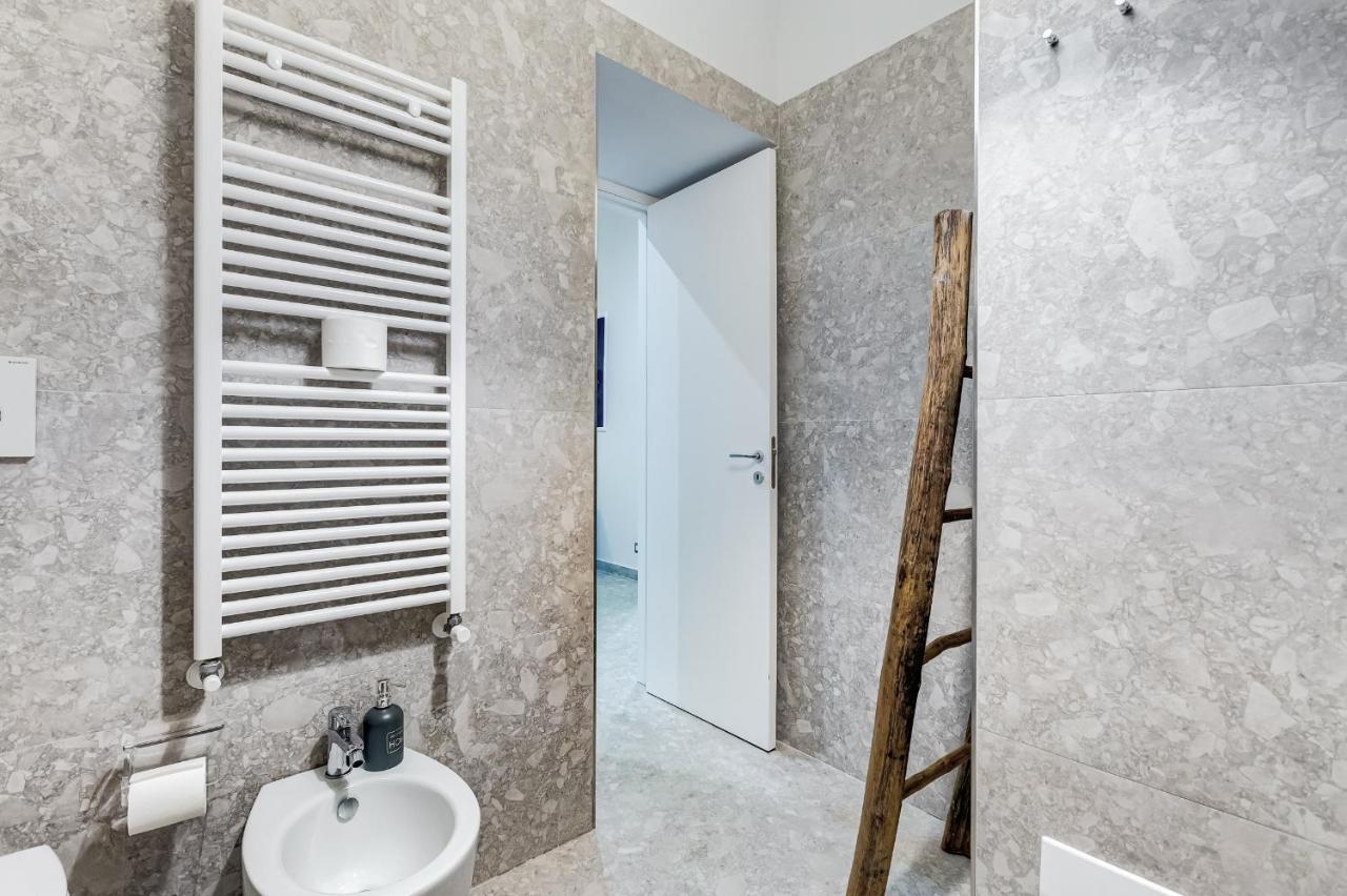 Crystal Trevi Fountain - Romedreamhome Roma