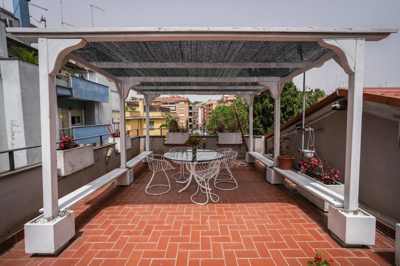 Stunning Terrace Vatican City Apartment *