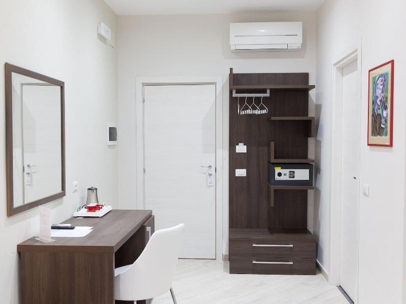 Venustas Hotel 3*
