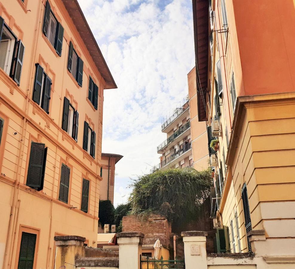 Near Metro Flat - Garbatella *