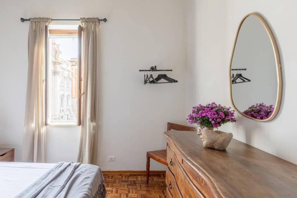 Iflat Trevi Fountain At Your Feet Appartement Rome