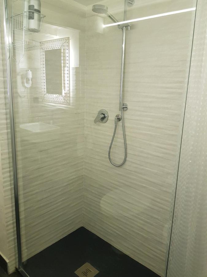 Clementinam Colosseum Apartment *
