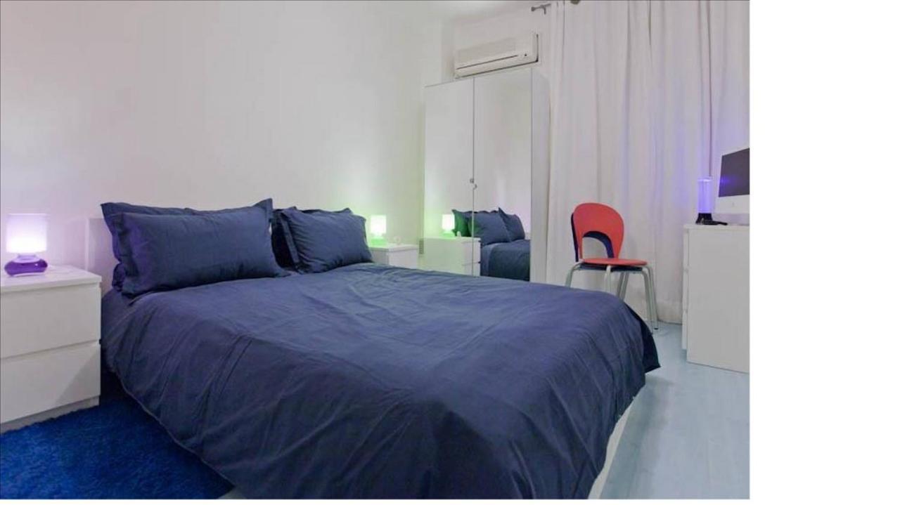 Jeans Apartment *