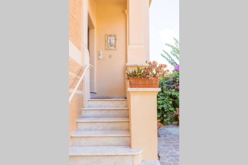 Romantica With Balcony Near San Giovanni Roma