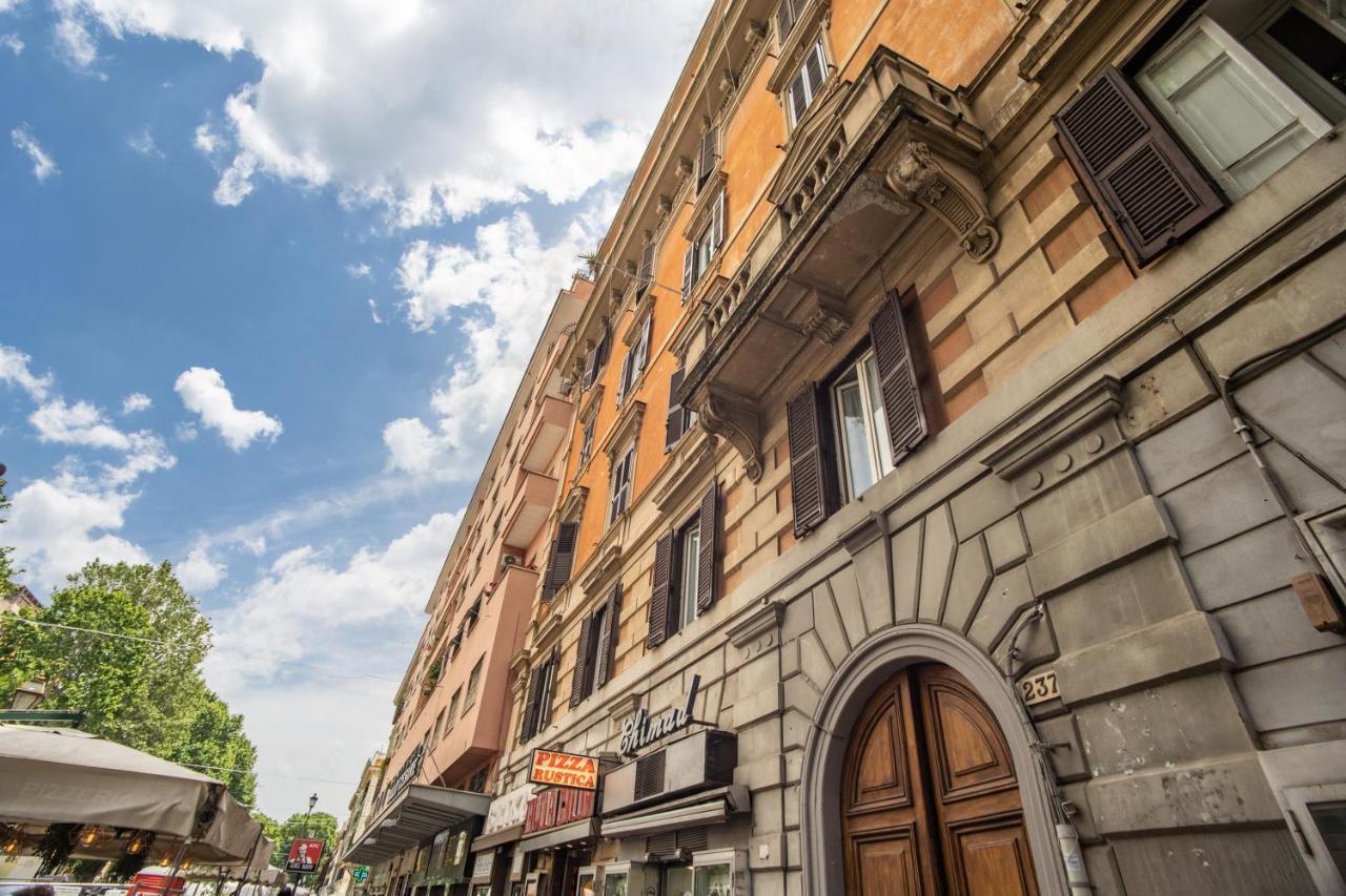 Giulio Cesare Charming Great Location Apartment